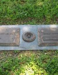 Robert Maurice &amp; Shirley Marie Bryant Broyles Headstone
