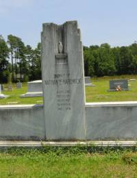 Nathan Everette Hardwick Family Headstone &amp; Burial Plot