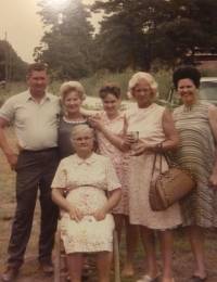 Frosty Todd (seated) with children James Whiteford Martin, Ann Martin, Dolly Allen, Dorothy Martin, Lou Ellen Martin