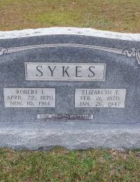 Robert I and Elizabeth T Sykes headstone