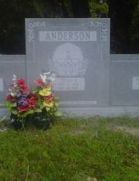 Gravestone of Lathan Sr., Thelma (Booth) &amp; Lathan Jr. Anderson