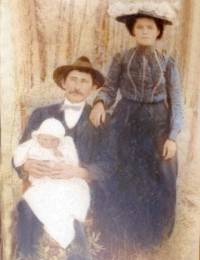 bellamy, lorenzo dow jr with wife olivia bennett and child