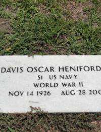 Headstone - Davis O Heniford Jr