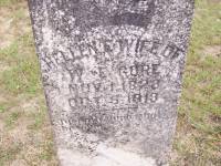 Close up of Hellen Eliza Reaves Gore Headstone