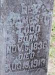 Rev James Thomas Todd close up tombstone