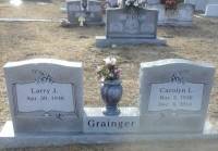 Larry and Carolyn Grainger headstones