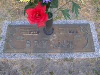 Ozzie V. &amp; Della Lewis Bryant Headstone